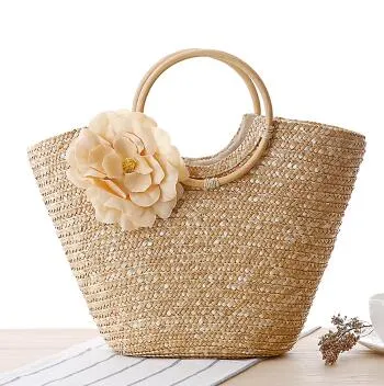 2021 New Rattan Handle Woven Bag Flowers Straw Bag Leisure Vacation Tote Beach Bag For Women Luxury