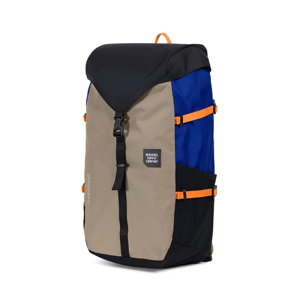 Barlow L Backpack