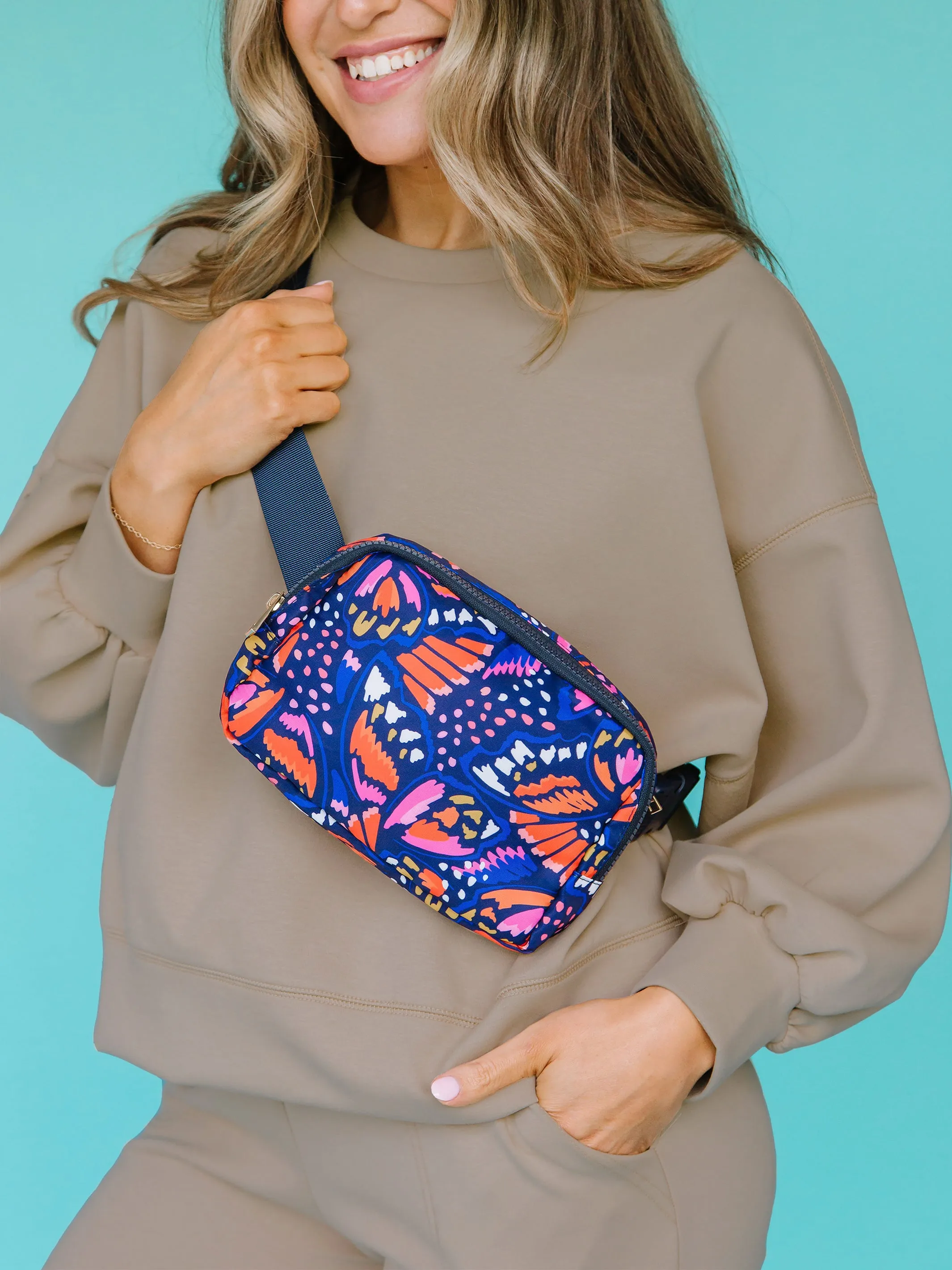 FINAL SALE - On-The-Go Crossbody | So Fly