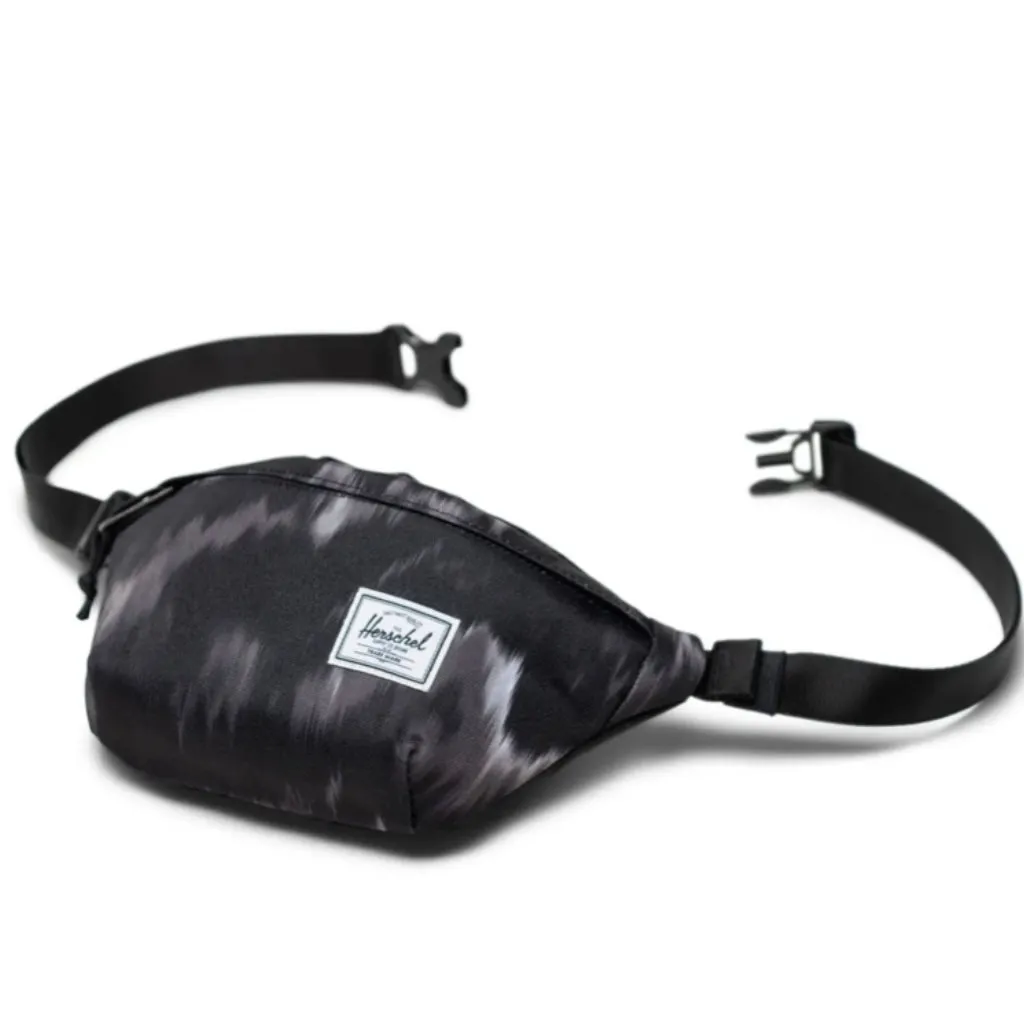 Herschel Classic Hip Pack Blurred Ikat Black OS