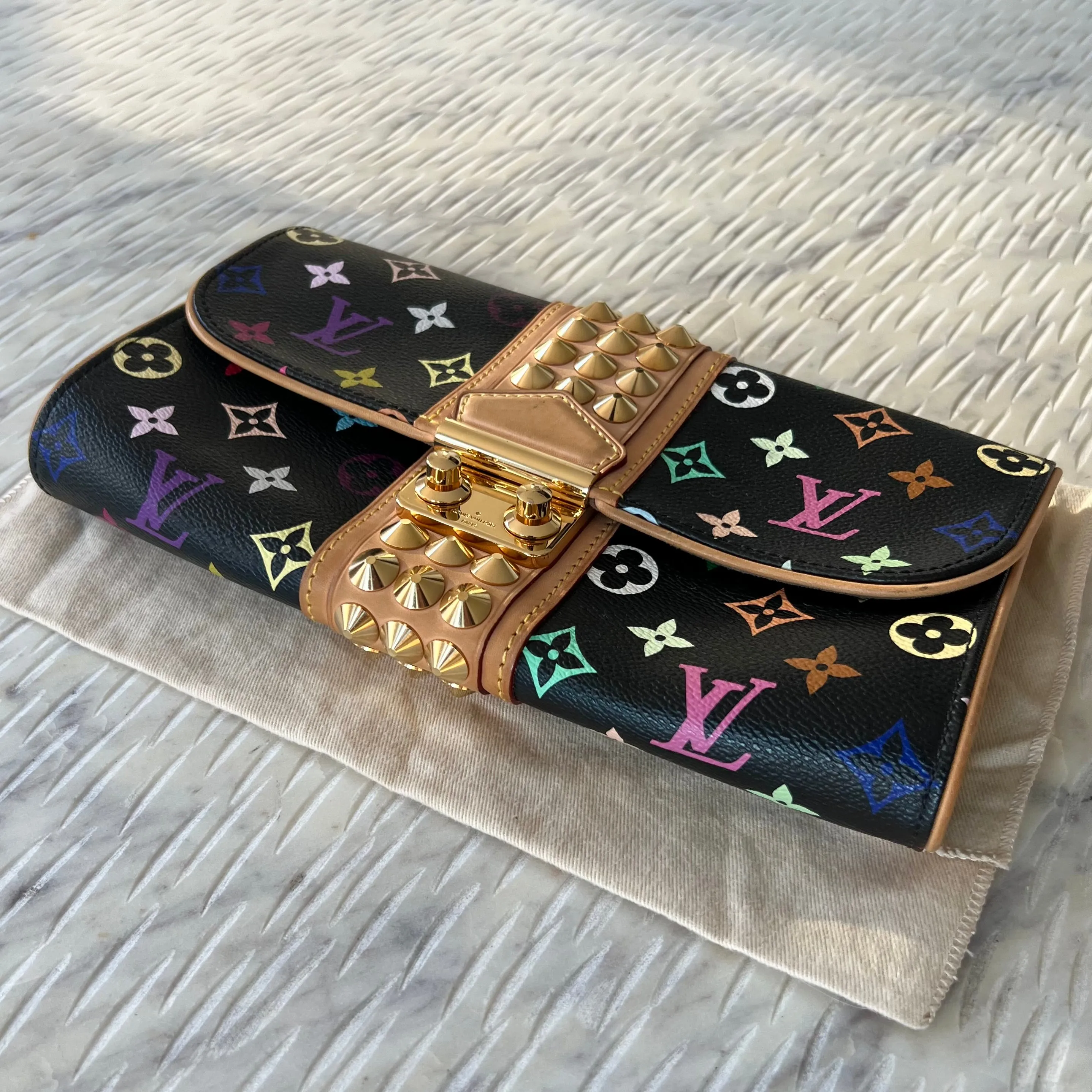 Louis Vuitton Courtenay Clutch