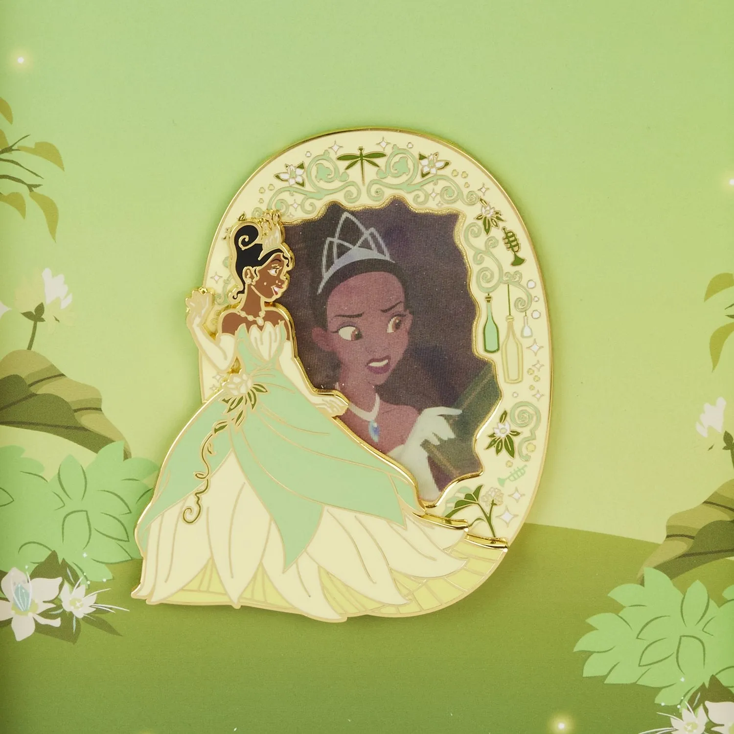 Loungefly Disney Princess and the Frog Tiana Lenticular 3 Collector Box Pin