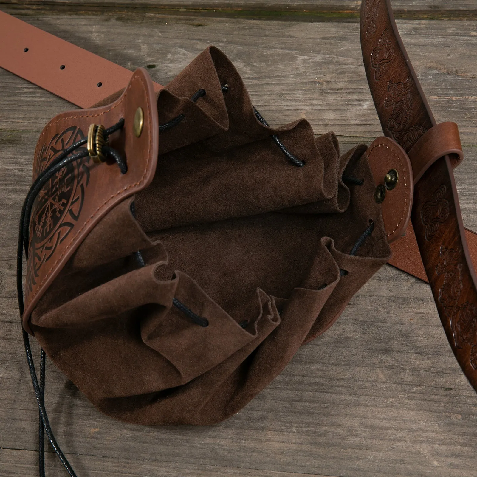 The Guild's Leather Dice Pouch & Tray