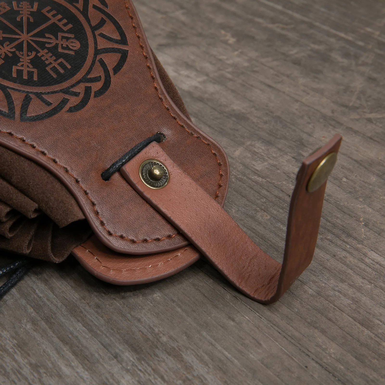 The Guild's Leather Dice Pouch & Tray